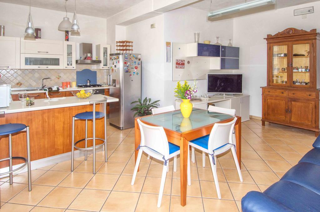 Casa Granata Hotel Трапани Екстериор снимка